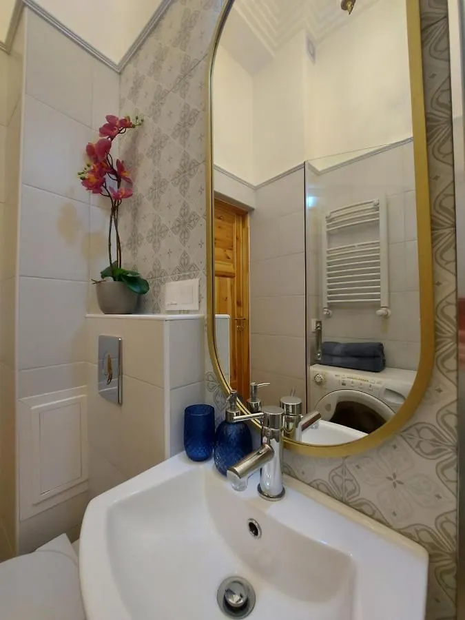 Zabkowska 37 Apartament Koneser Varsovia Apartamento